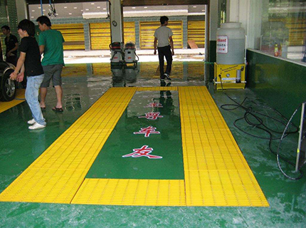 洗車用好色先生黄色下载